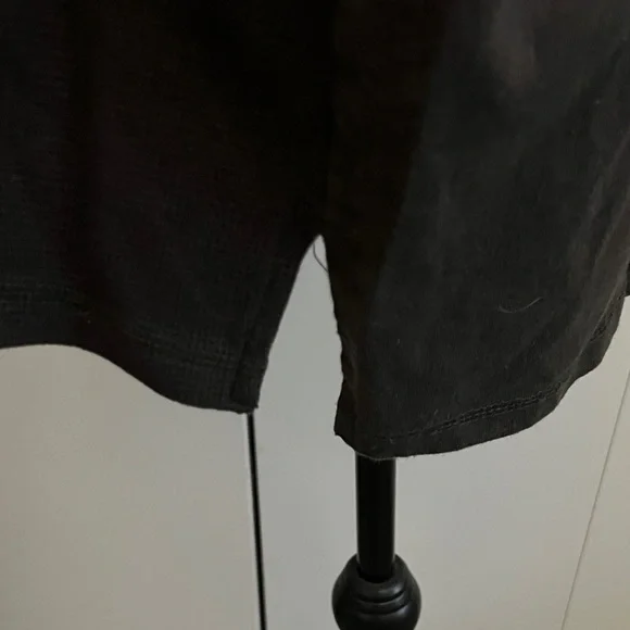 Urban Outfitters Dark Long Sleeve Top - Picture 8 of 9